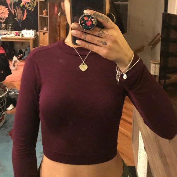 FASHION NOVA OPEN BACK TIED CROP TOP - Picture 4 of 5